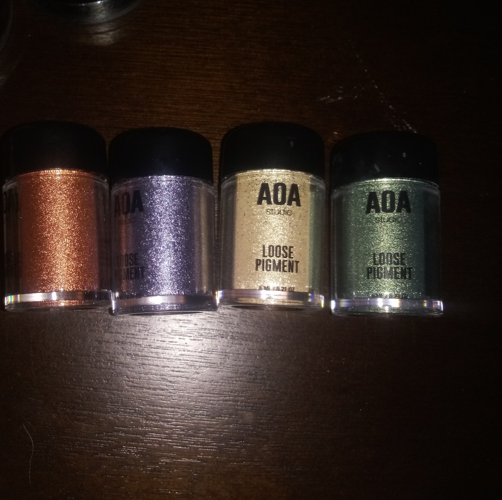 AOA loose pigments